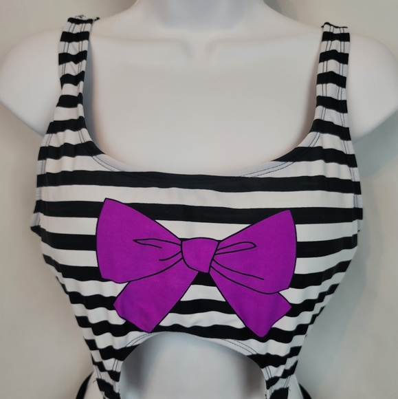 Material Girl Sexy One Piece - Picture 2 of 8